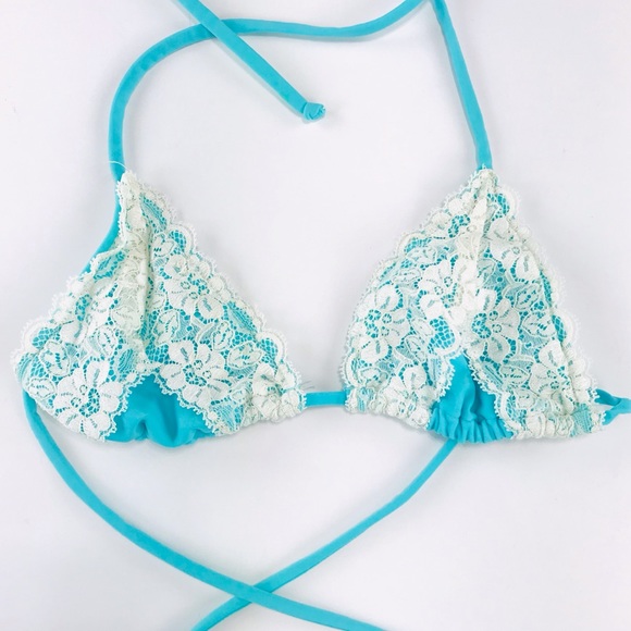 Beach Bunny Other - Beach Bunny blue lace bikini top